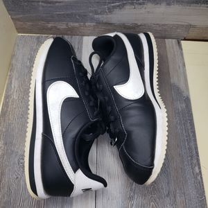 Nike cortez shoes
